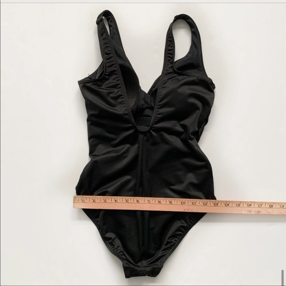 MIRACLESUIT black one piece swimsuit NWOT - Picture 4 of 7